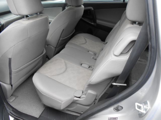 Toyota RAV4 2011 photo 1