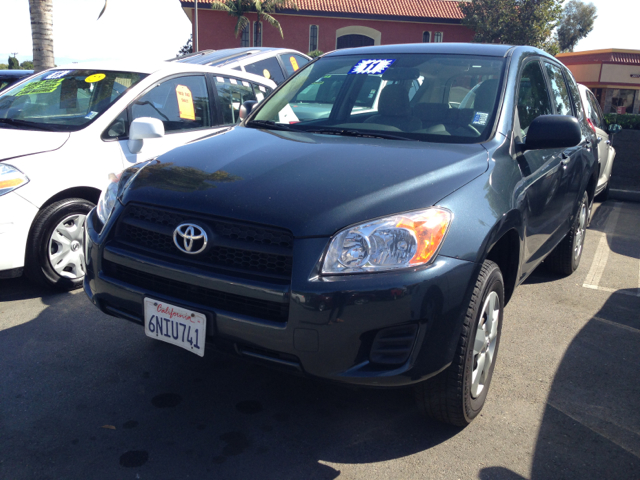 Toyota RAV4 2011 photo 2