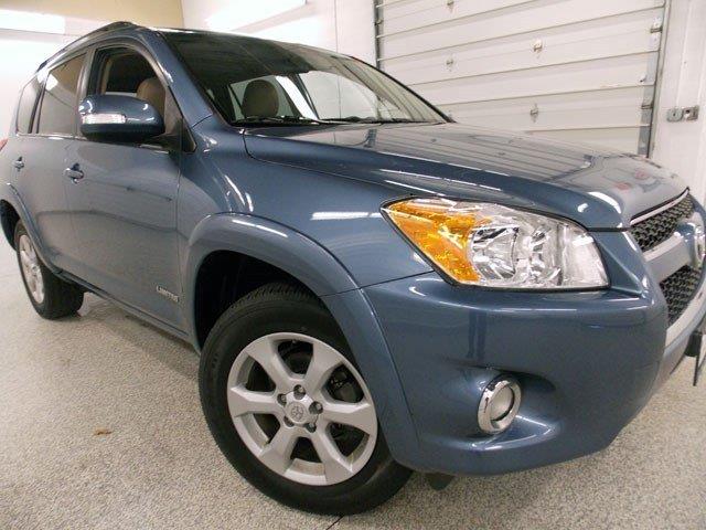 Toyota RAV4 2011 photo 3