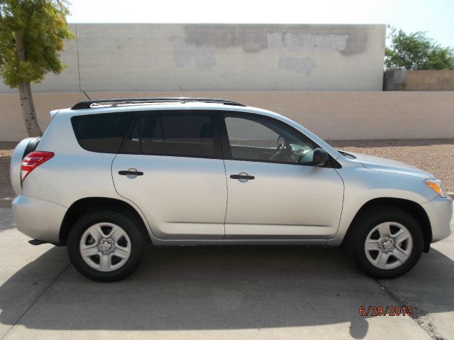 Toyota RAV4 2011 photo 4