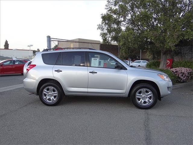 Toyota RAV4 2011 photo 1