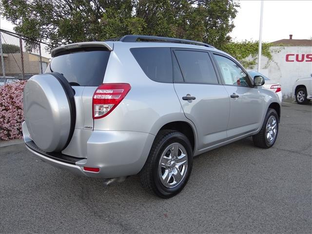 Toyota RAV4 2011 photo 3