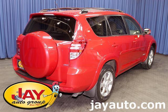 Toyota RAV4 2011 photo 2