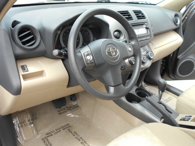 Toyota RAV4 2012 photo 21