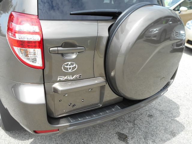 Toyota RAV4 2012 photo 26