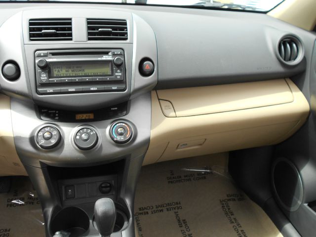 Toyota RAV4 2012 photo 54