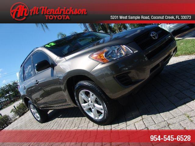 Toyota RAV4 2012 photo 1