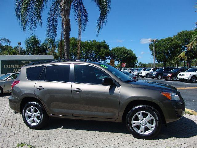 Toyota RAV4 2012 photo 3