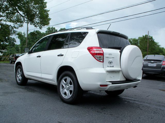 Toyota RAV4 2012 photo 2