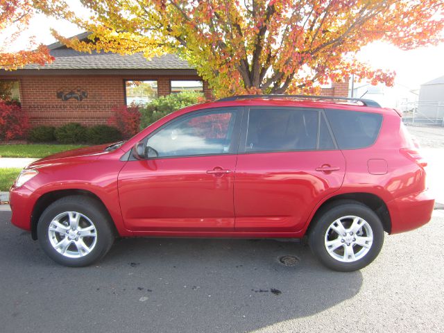 Toyota RAV4 2012 photo 2