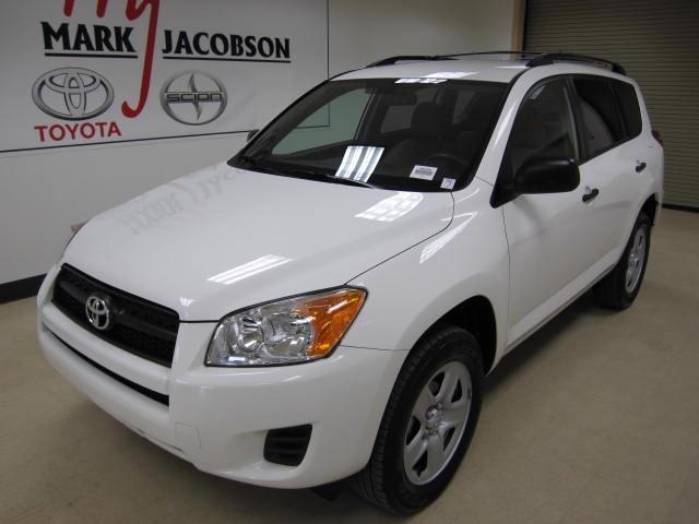 Toyota RAV4 2012 photo 2