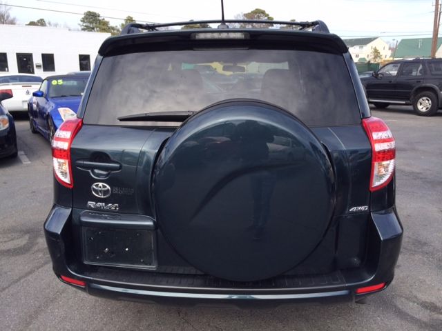 Toyota RAV4 2012 photo 2