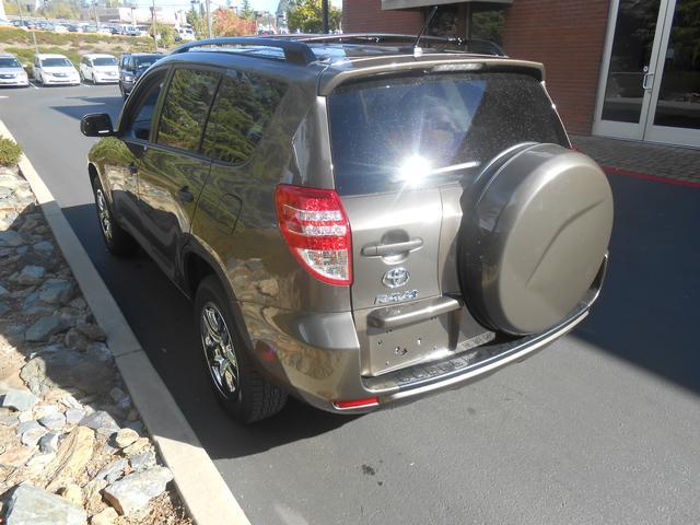 Toyota RAV4 2012 photo 1