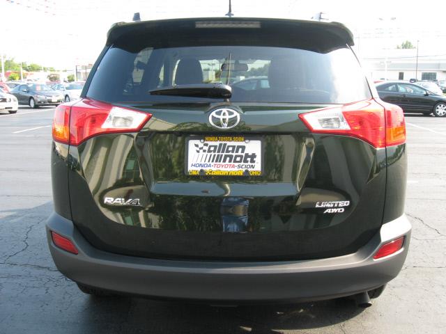 Toyota RAV4 2013 photo 2