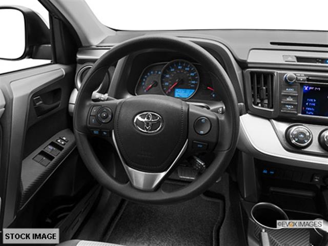 Toyota RAV4 2013 photo 2