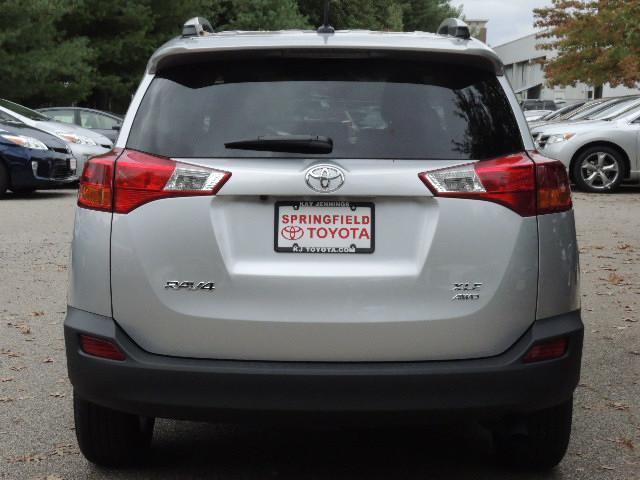 Toyota RAV4 2013 photo 3