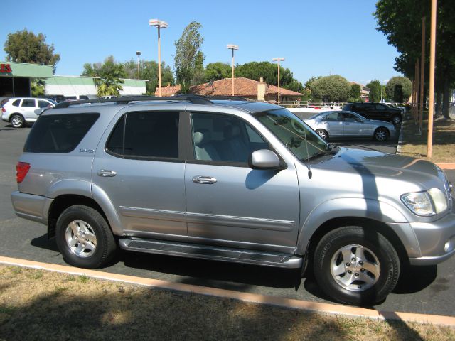 Toyota Sequoia 2001 photo 12