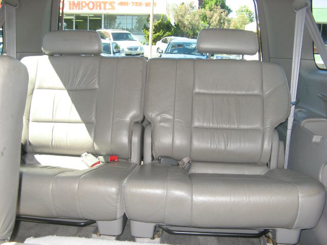 Toyota Sequoia 2001 photo 31