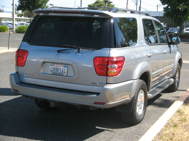 Toyota Sequoia 2001 photo 41