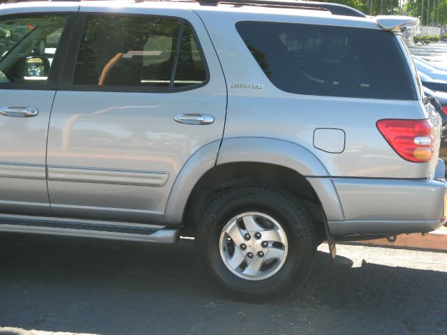 Toyota Sequoia 2001 photo 44