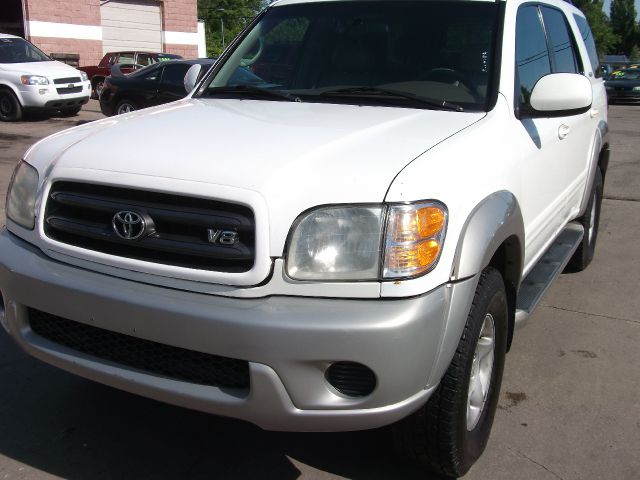 Toyota Sequoia 2001 photo 11