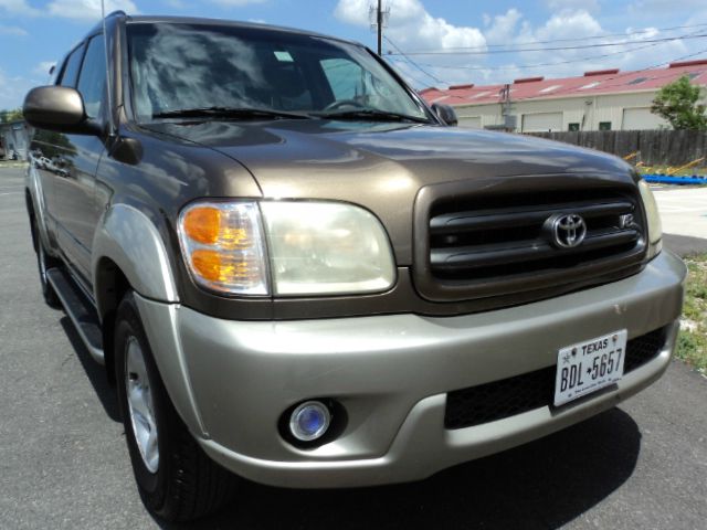 Toyota Sequoia 2001 photo 3