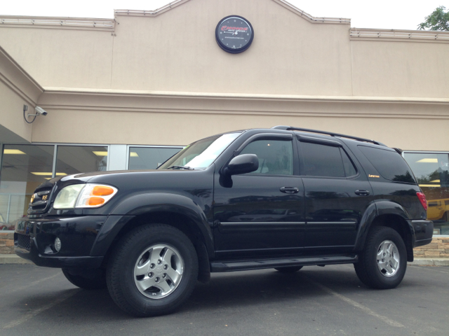 Toyota Sequoia 2001 photo 2