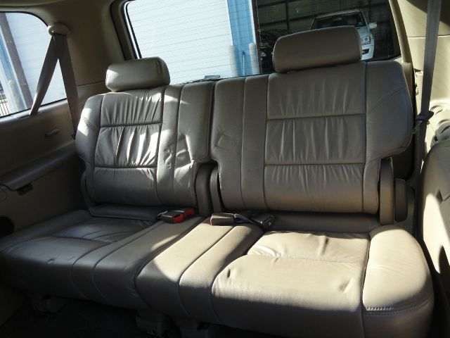 Toyota Sequoia 2001 photo 23