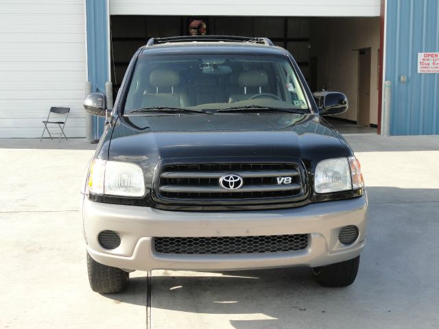 Toyota Sequoia 2001 photo 3