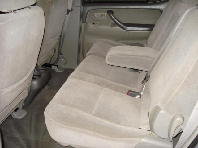 Toyota Sequoia 2001 photo 4