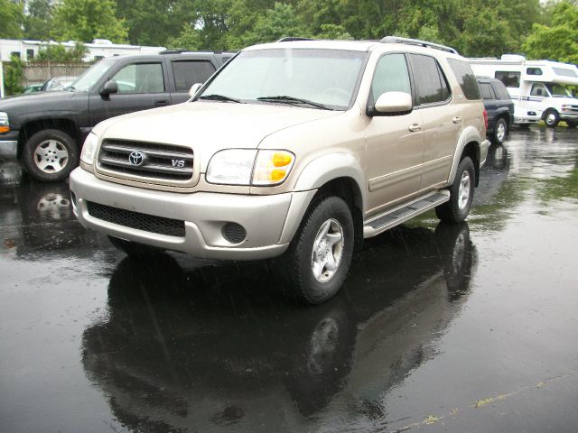 Toyota Sequoia 2001 photo 6