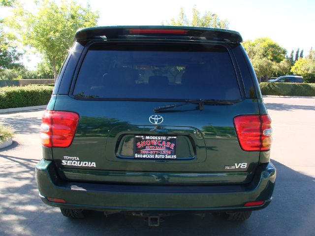 Toyota Sequoia I Limited SUV