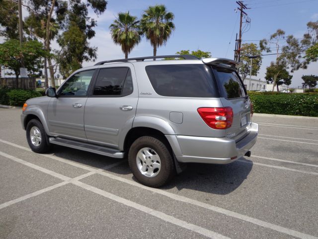 Toyota Sequoia 2002 photo 11