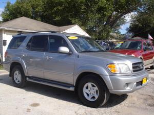 Toyota Sequoia 2002 photo 2