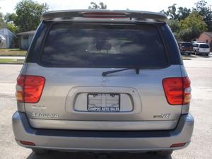 Toyota Sequoia 2002 photo 3