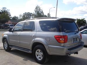 Toyota Sequoia 2002 photo 4