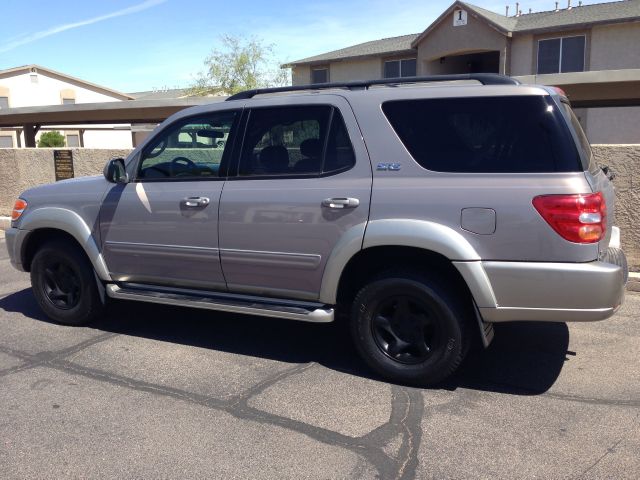 Toyota Sequoia 2002 photo 14