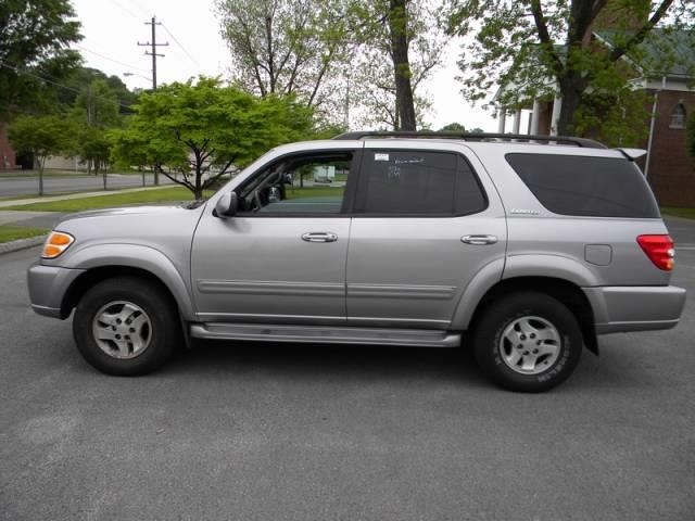 Toyota Sequoia 2002 photo 26