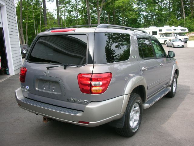 Toyota Sequoia 2002 photo 5