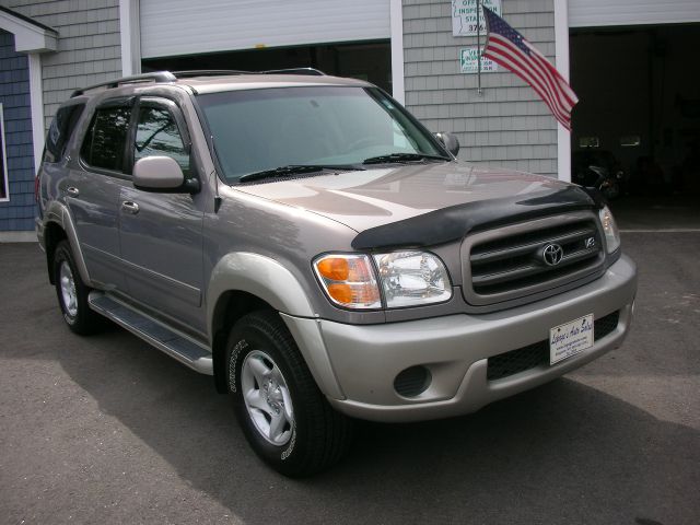 Toyota Sequoia 2002 photo 8