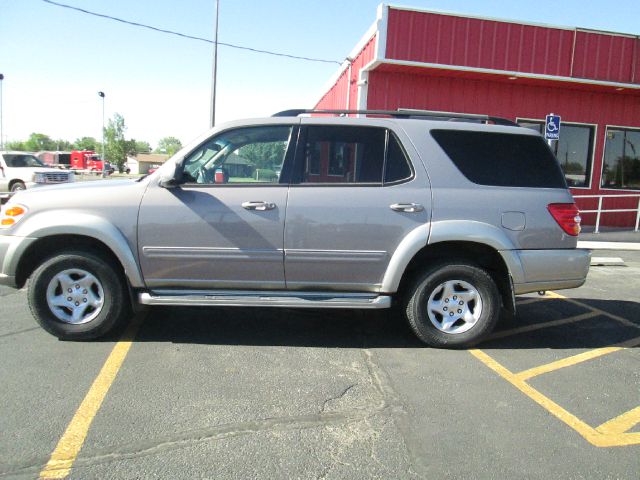 Toyota Sequoia 2002 photo 5