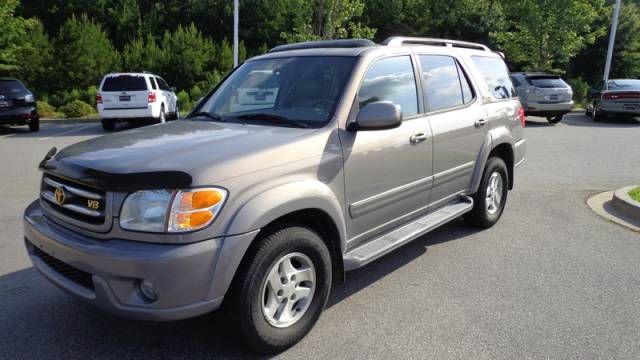 Toyota Sequoia 2002 photo 1