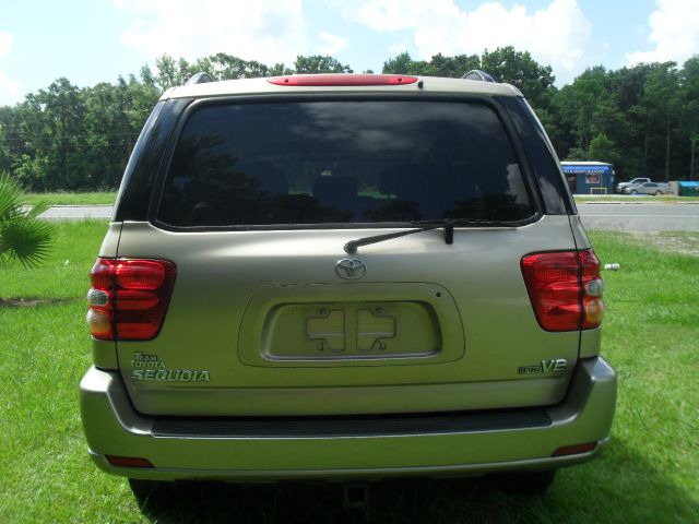 Toyota Sequoia 2002 photo 12