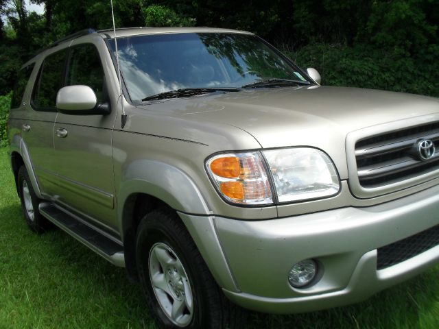 Toyota Sequoia 2002 photo 33