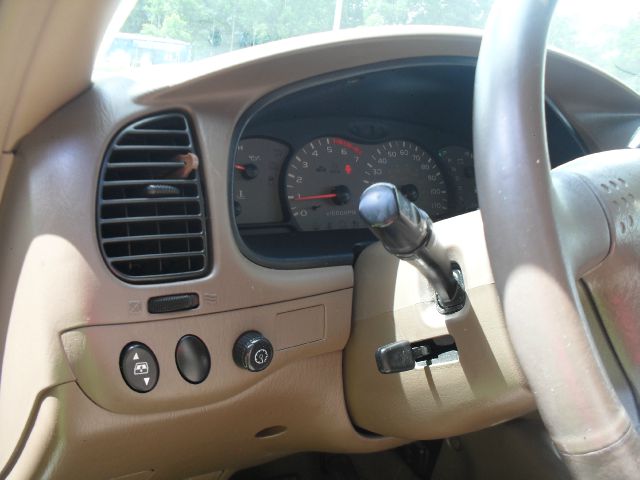 Toyota Sequoia 2002 photo 36