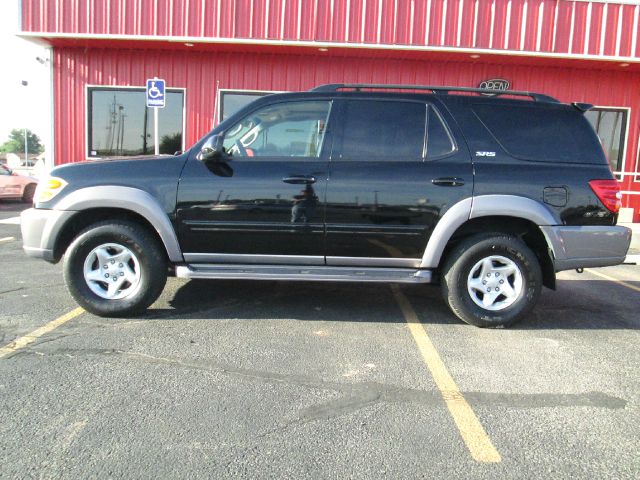 Toyota Sequoia 2002 photo 1