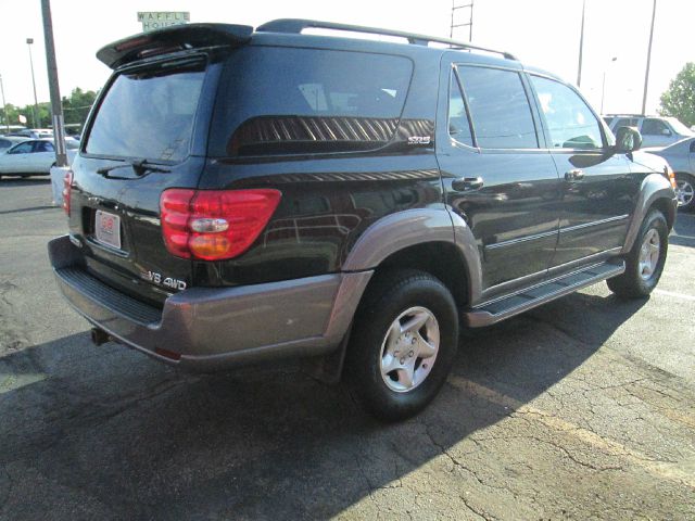 Toyota Sequoia 2002 photo 4