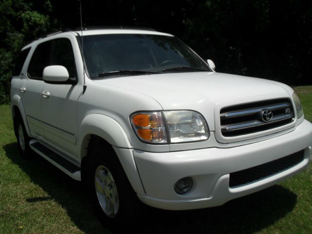 Toyota Sequoia 2002 photo 3