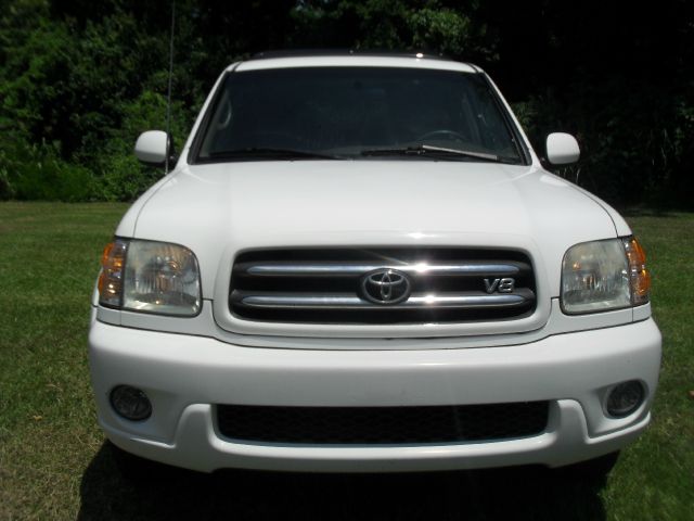 Toyota Sequoia 2002 photo 4