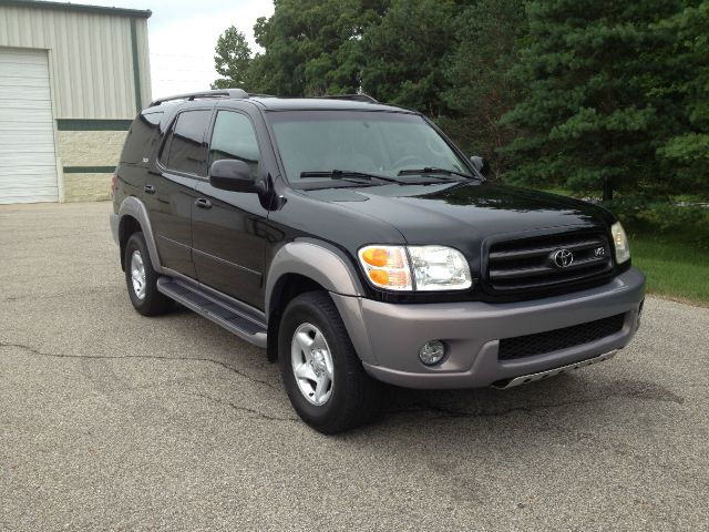 Toyota Sequoia 2002 photo 2